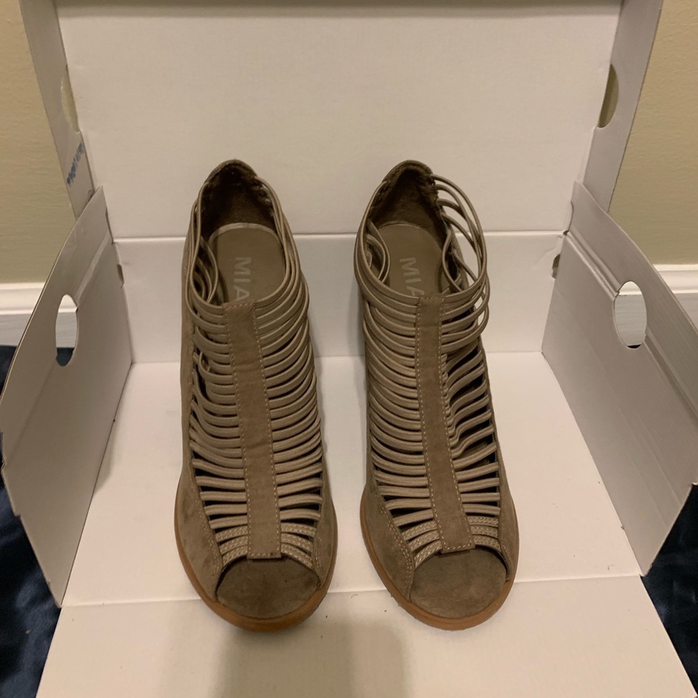 MIA wooden heel sandal